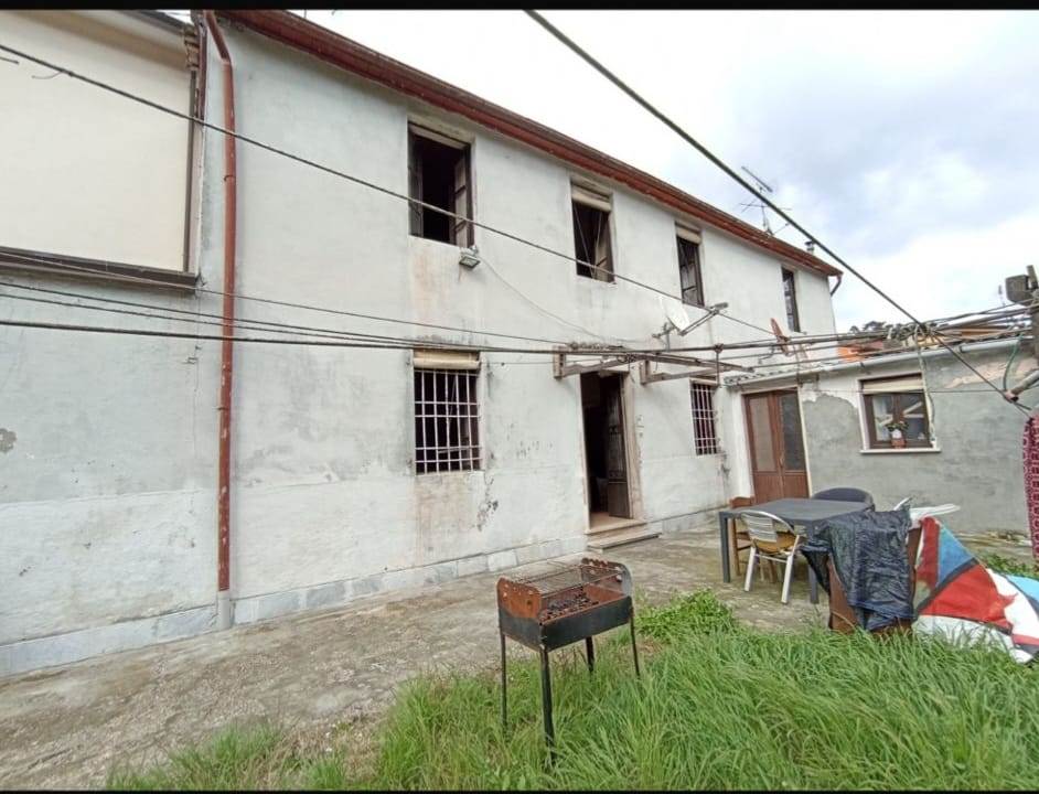 casa indipendente in vendita a Camaiore in zona Montemagno