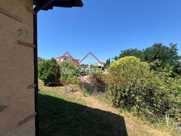 casa indipendente in vendita a Camaiore in zona Santa Lucia