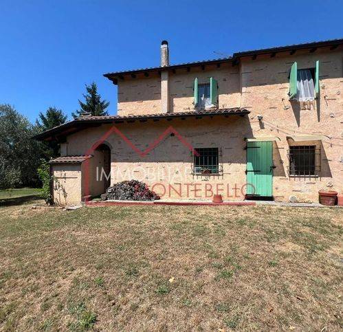 casa indipendente in vendita a Camaiore in zona Santa Lucia