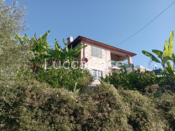casale in vendita a Camaiore in zona Gombitelli