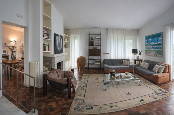 casa indipendente in vendita a Camaiore