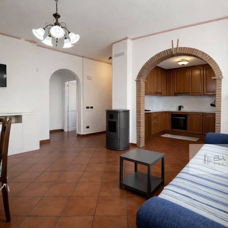 appartamento in vendita a Camaiore in zona Lido di Camaiore