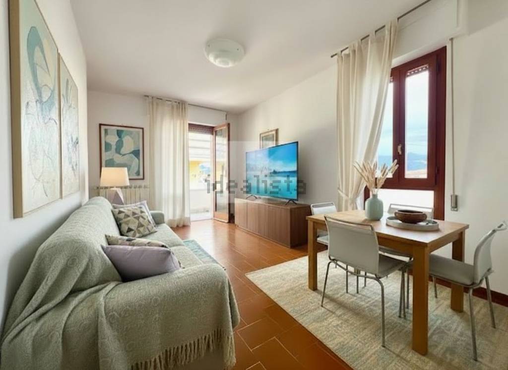 appartamento in vendita a Camaiore in zona Lido di Camaiore