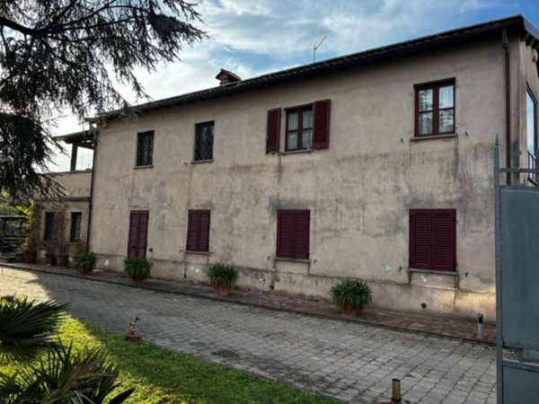 casa indipendente in vendita a Camaiore in zona Lido di Camaiore