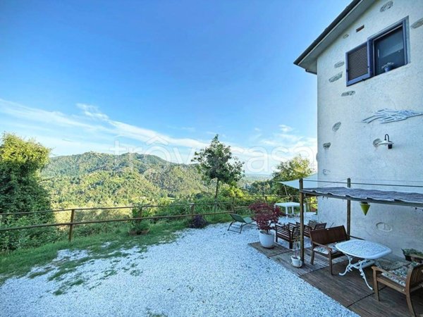 casa indipendente in vendita a Camaiore