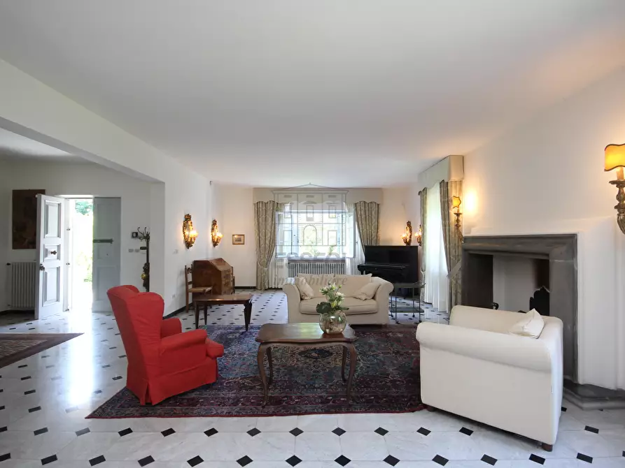 casa indipendente in vendita a Camaiore