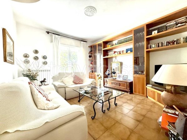 casa indipendente in vendita a Camaiore in zona Lido di Camaiore