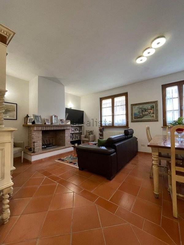 casa indipendente in vendita a Camaiore in zona Secco