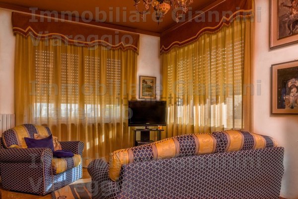 casa indipendente in vendita a Camaiore in zona Secco