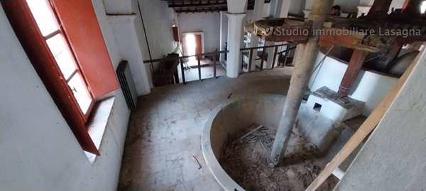 casa indipendente in vendita a Camaiore