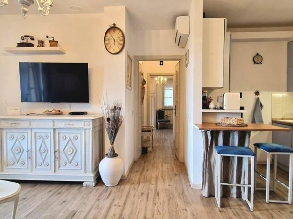 casa indipendente in vendita a Camaiore