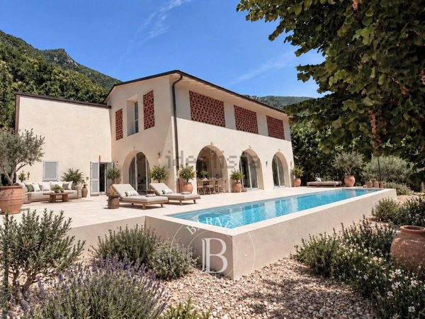 casa indipendente in vendita a Camaiore in zona Lombrici