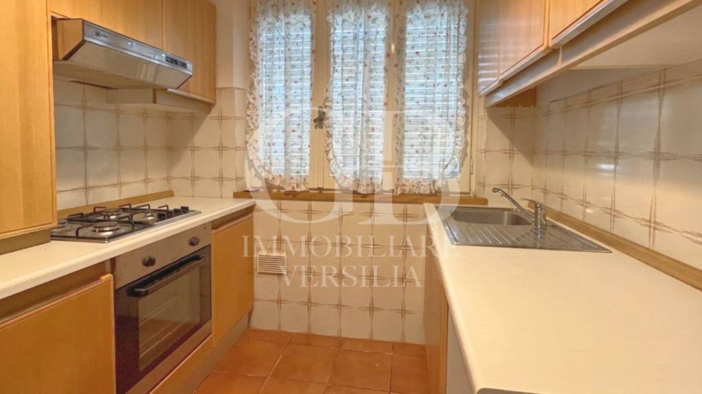 appartamento in vendita a Camaiore in zona Lido di Camaiore