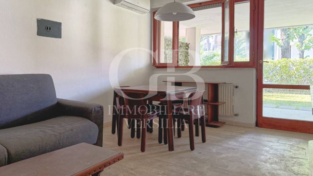 appartamento in vendita a Camaiore in zona Lido di Camaiore