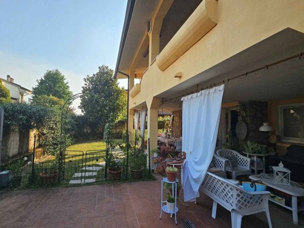 casa indipendente in vendita a Camaiore in zona Capezzano Pianore