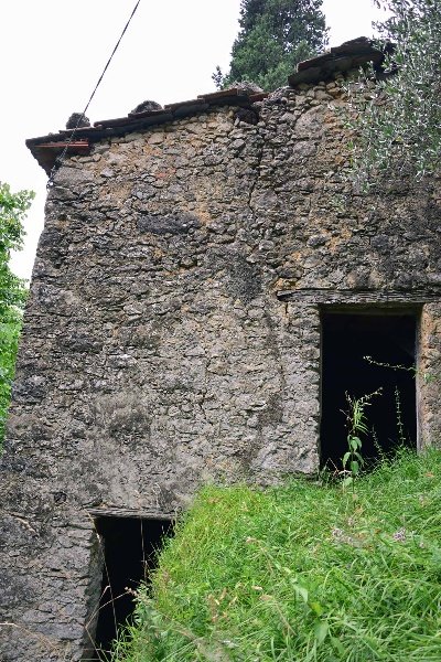 casale in vendita a Camaiore in zona Lombrici