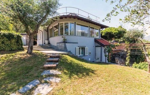 casa indipendente in vendita a Camaiore in zona Montemagno