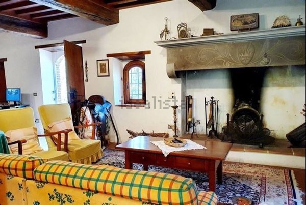 casa indipendente in vendita a Camaiore in zona Pedona
