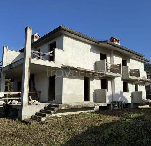 casa indipendente in vendita a Camaiore in zona Capezzano Pianore
