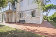casa indipendente in vendita a Camaiore in zona Lido di Camaiore