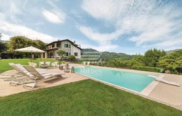 casa indipendente in vendita a Camaiore in zona Pieve di Camaiore