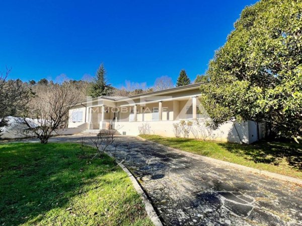 casa indipendente in vendita a Camaiore in zona Valpromaro