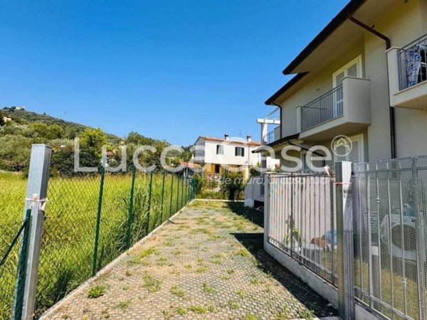 casa indipendente in vendita a Camaiore in zona Capezzano Pianore