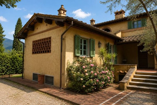casa indipendente in vendita a Camaiore in zona Capezzano Pianore