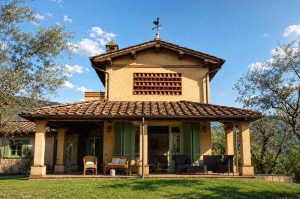 casa indipendente in vendita a Camaiore in zona Capezzano Pianore