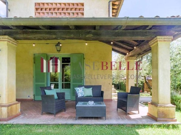 casa indipendente in vendita a Camaiore in zona Capezzano Pianore