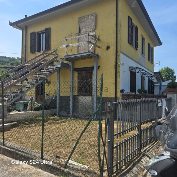 appartamento in vendita a Camaiore in zona Montemagno