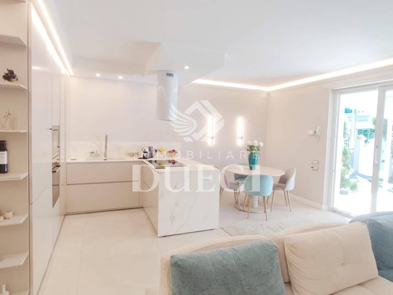 casa indipendente in vendita a Camaiore in zona Secco