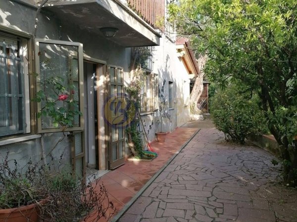 casa indipendente in vendita a Camaiore