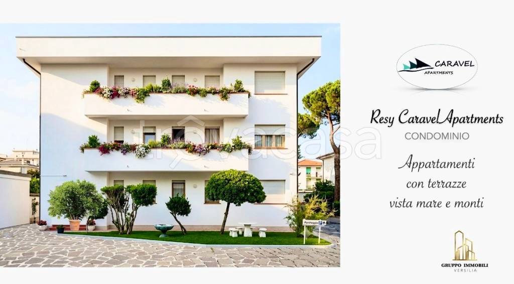 appartamento in vendita a Camaiore in zona Lido di Camaiore