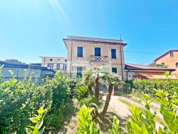 appartamento in vendita a Camaiore in zona Pieve di Camaiore