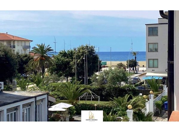 appartamento in vendita a Camaiore in zona Secco