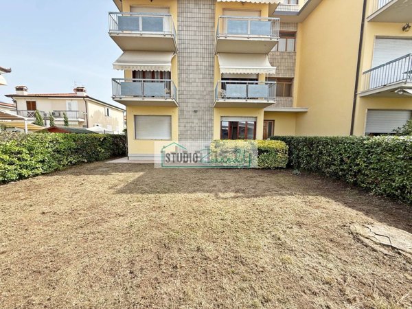 appartamento in vendita a Camaiore in zona Secco