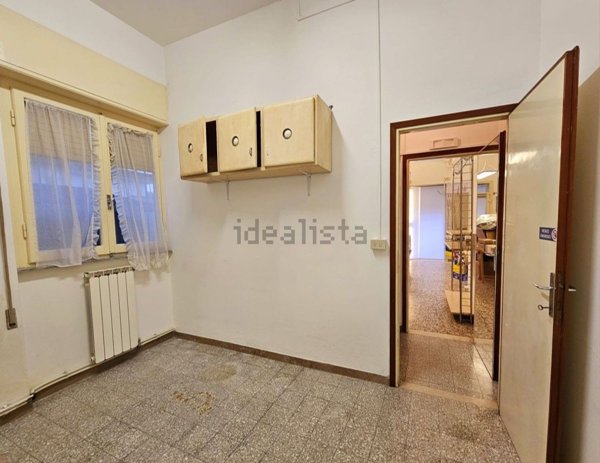 locale commerciale in vendita a Camaiore in zona Secco