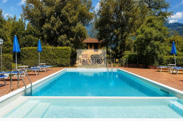 casa indipendente in vendita a Camaiore