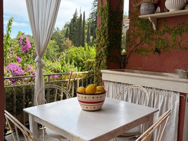 casa indipendente in vendita a Camaiore in zona Pedona