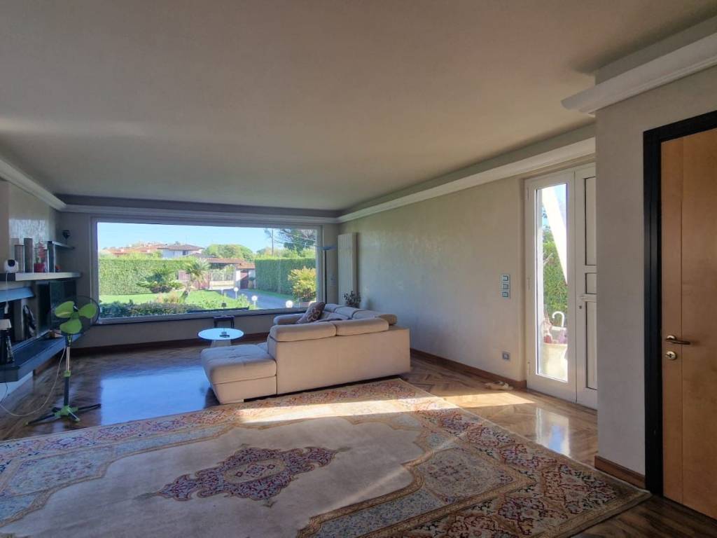 casa indipendente in vendita a Camaiore in zona Secco