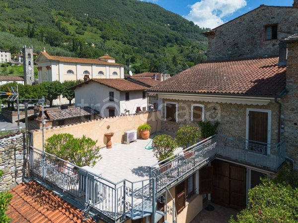 casa indipendente in vendita a Camaiore in zona Nocchi