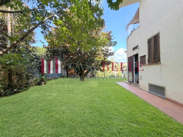 casa indipendente in vendita a Camaiore in zona Capezzano Pianore