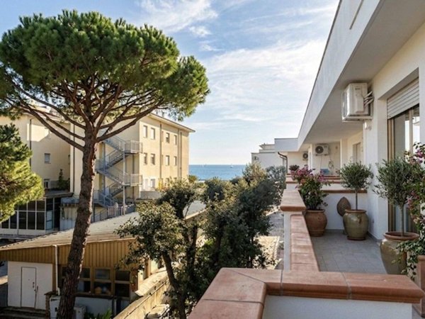 appartamento in vendita a Camaiore