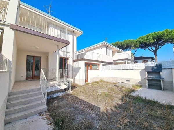 casa indipendente in vendita a Camaiore in zona Secco