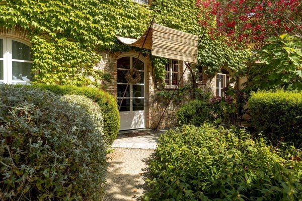 casa indipendente in vendita a Camaiore in zona Lido di Camaiore