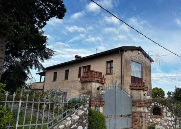 casa indipendente in vendita a Camaiore