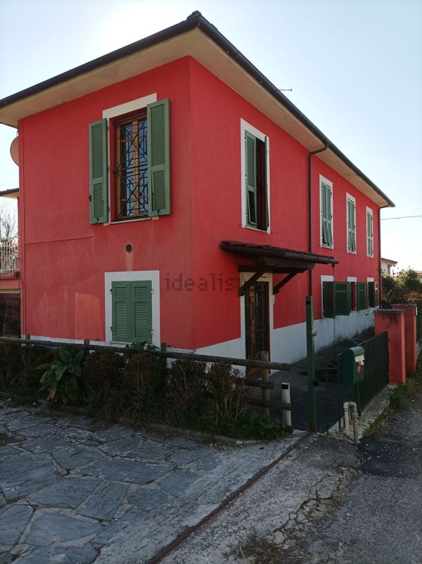 appartamento in vendita a Camaiore in zona Capezzano Pianore