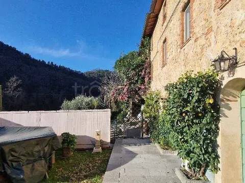 casa indipendente in vendita a Camaiore in zona Montebello