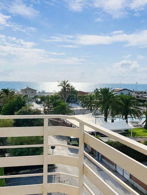 appartamento in vendita a Camaiore in zona Secco